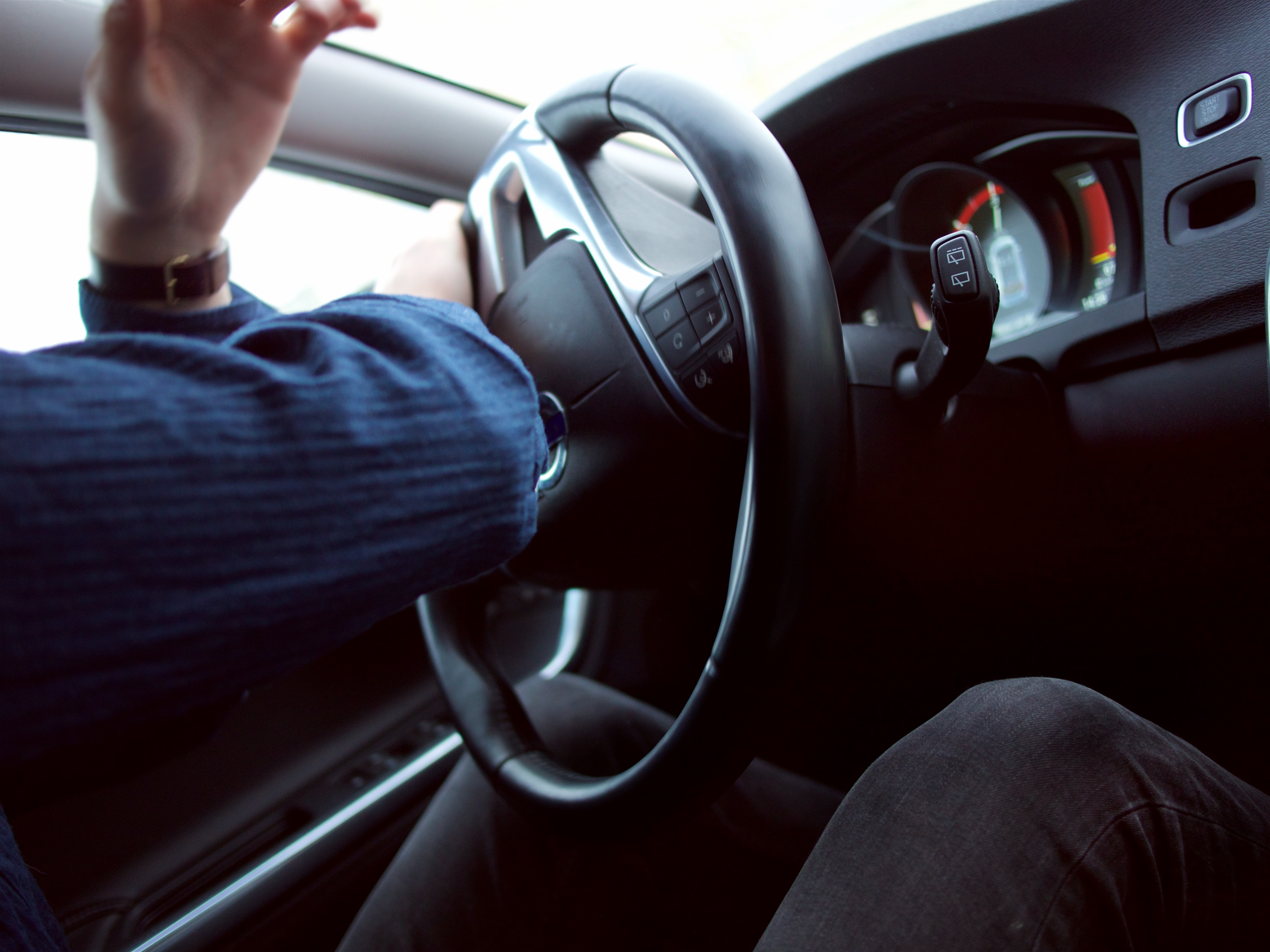 Jak Pokonać Stres Przed Jazdą Samochodem? - Blog Devil-Cars
