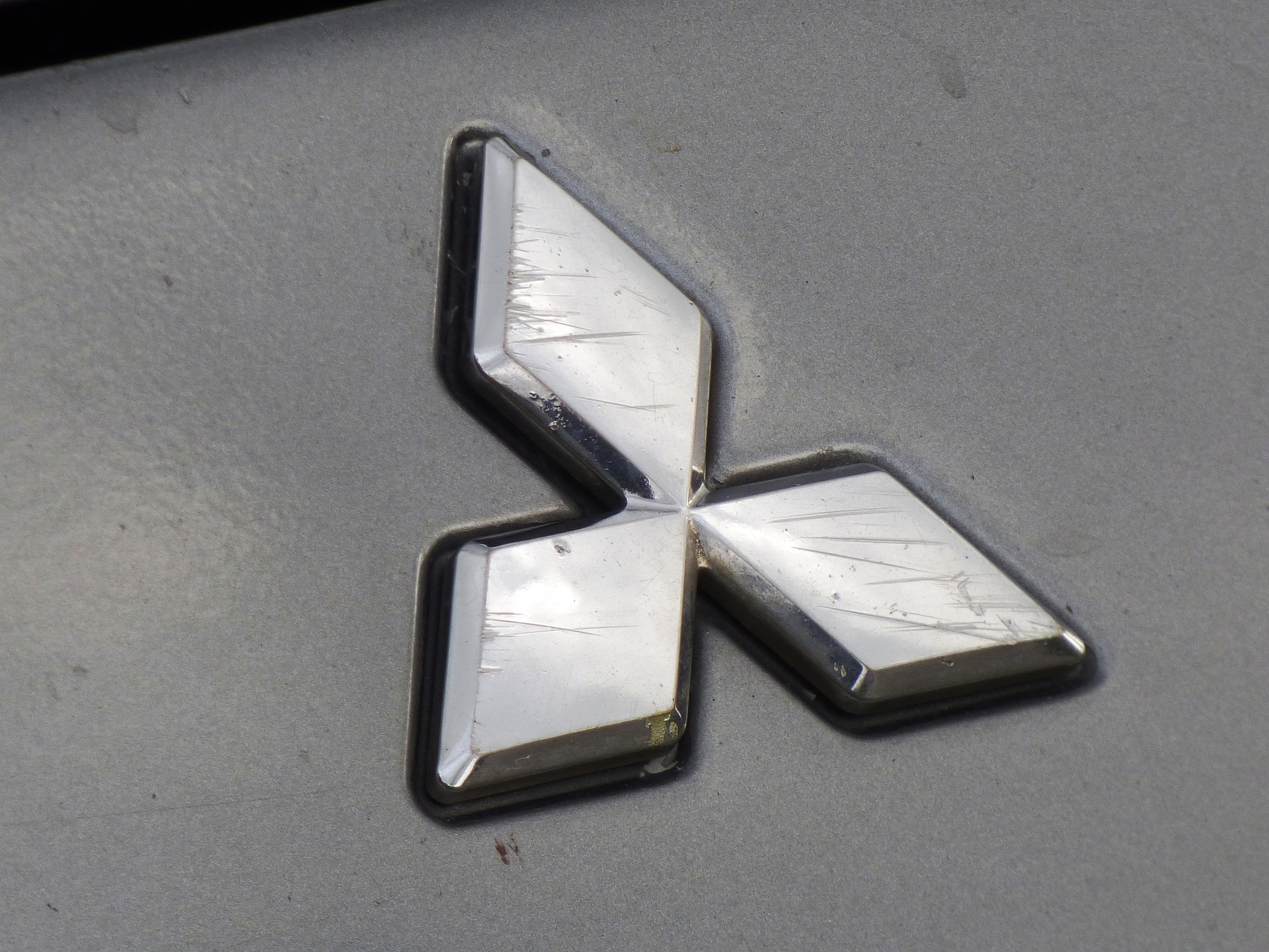 logo-Mitsubishi