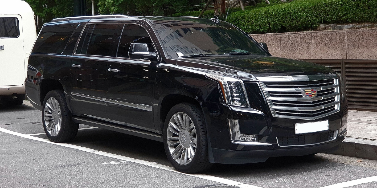 cadillac escalade esv