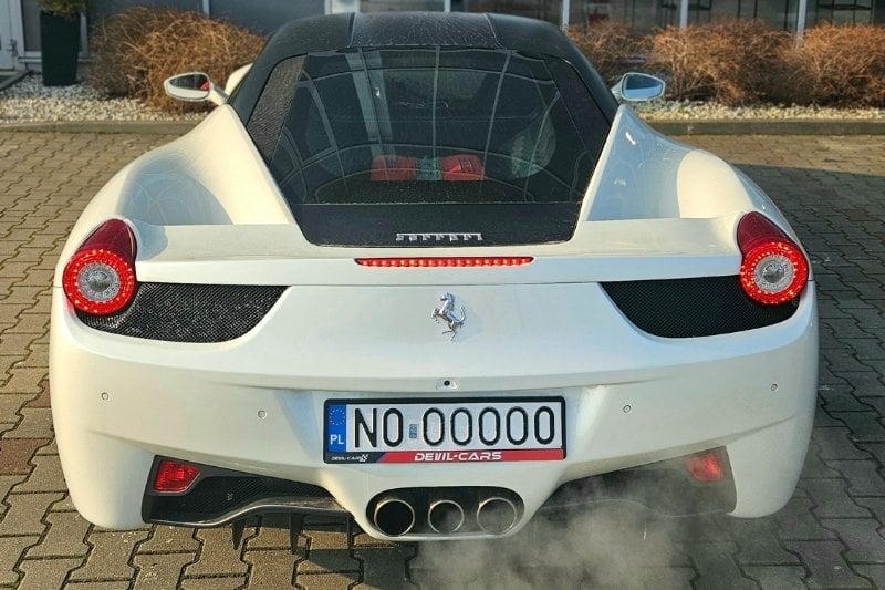 przykład indywidualnej tablicy rejestracyjnej