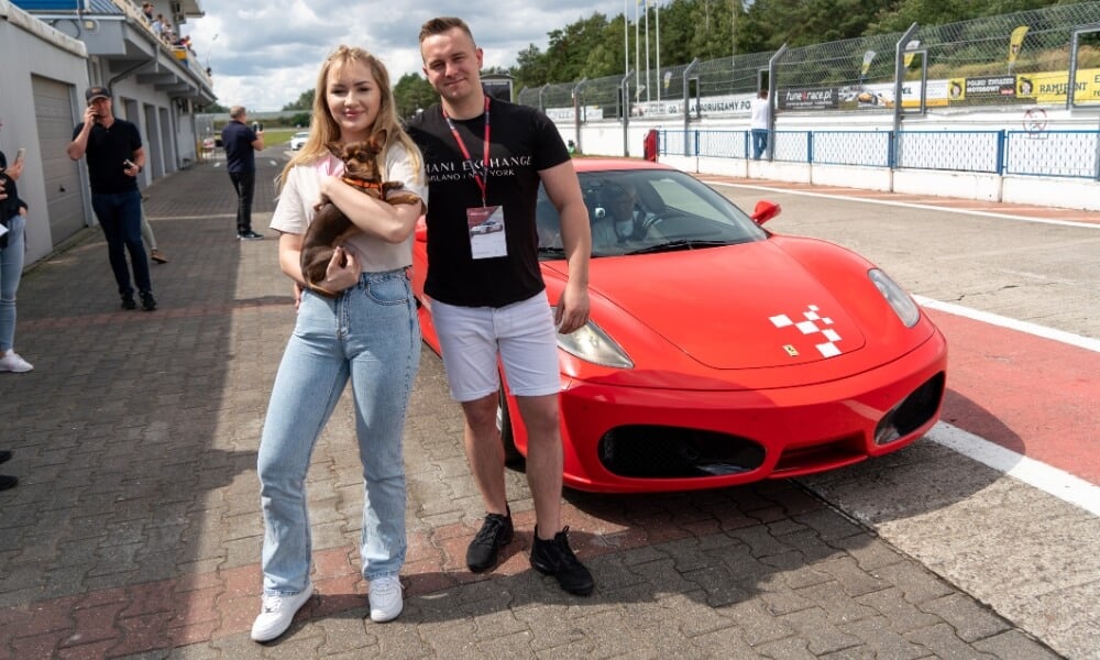 para na torze wyścigowym przy ferrari f430