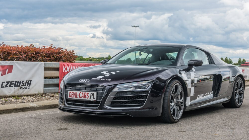Lamborghini Gallardo vs. Audi R8