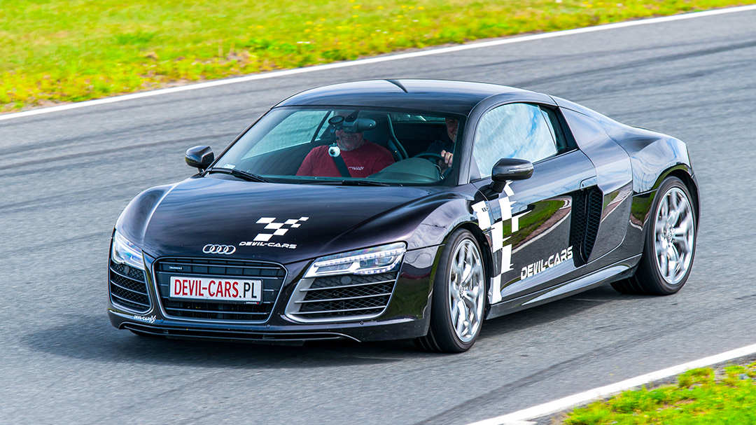 Audi R8 V10