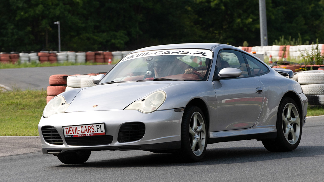 Porsche 911 Carrera