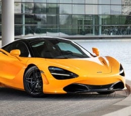 McLaren 720s 