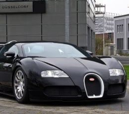 Bugatti Veyron 
